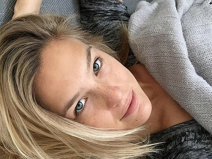Bar Refaeli soll sich mit ihrem Freund Adi Ezra verlobt haben