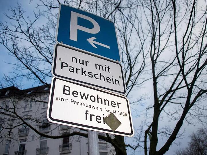 Eine Ausdehnung des Gebührenrahmens bis zu einer Höhe von 240 Euro im Jahr hält Scheuer für "überzogen".