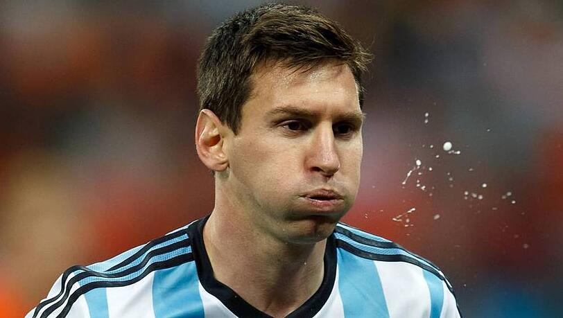 Lionel Messi: Tritt er am Sonntag aus Maradonas Schatten? Lionel Messi: Tritt er am Sonntag aus Maradonas Schatten?