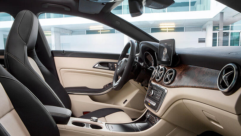 Elegant und sportlich zugleich: der Innenraum des Sport-Kombi CLA Shooting Brake. Elegant und sportlich zugleich: der Innenraum des Sport-Kombi CLA Shooting Brake.