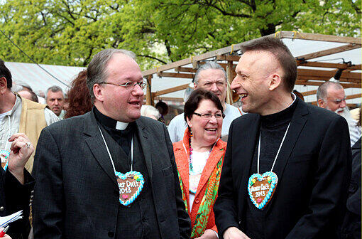 Am Samstag hat Wirtschaftsreferent Dieter Reiter in der Au die Maidult eröffnet - hier sehen Sie die Bilder.