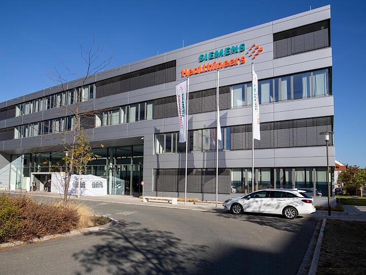 Das Hauptquartier von Siemens Healthineers. Foto: Daniel Karmann/Archivbild