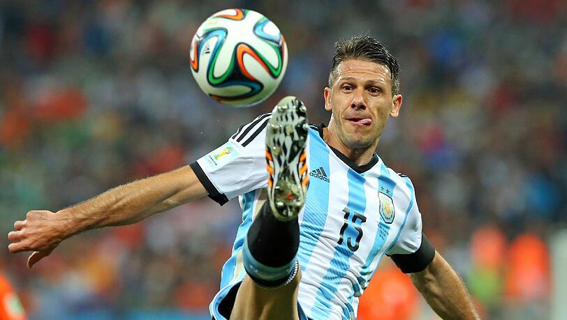 Verteidiger Martín Demichelis, der einst bei Bayern spielte, kehrt mit Manchester City zurück nach München. Verteidiger Martín Demichelis, der einst bei Bayern spielte, kehrt mit Manchester City zurück nach München.
