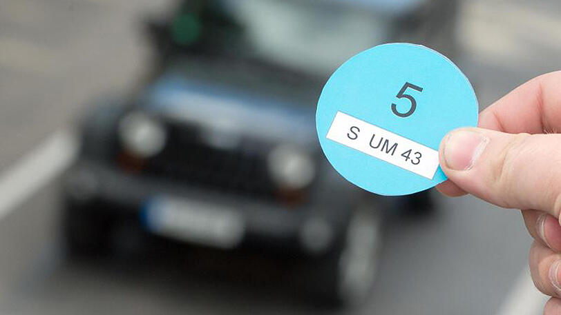 Designvorschlag des Verkehrsministeriums Baden-Württemberg für eine sogenannte blaue Plakette.