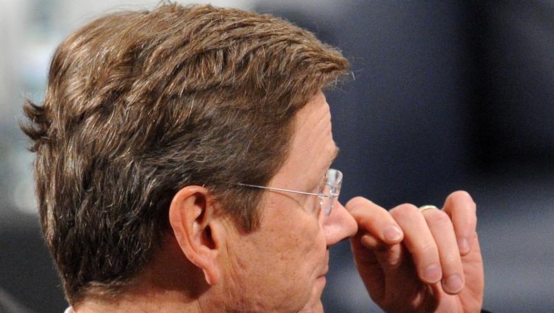Guido Westerwelle: von der Kanzlerin abgewatscht Guido Westerwelle: von der Kanzlerin abgewatscht