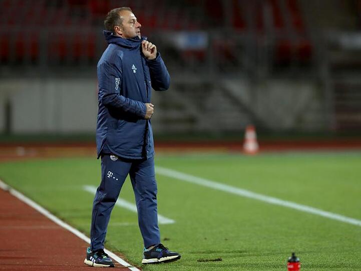 Trainer Hansi Flick bot nur in der ersten Halbzeit seine A-Elf auf.