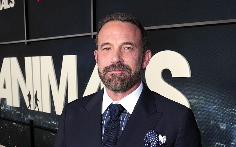 Ben Affleck spielt im neuen Netflix-Thriller "Animals" nicht nur die Hauptrolle, sondern zeichnet auch als Regisseur verantwortlich. Ben Affleck spielt im neuen Netflix-Thriller "Animals" nicht nur die Hauptrolle, sondern zeichnet auch als Regisseur verantwortlich.