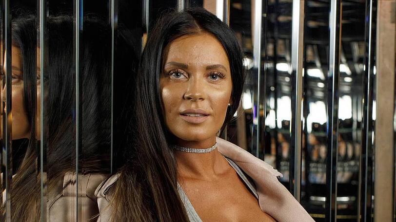Janine Pink gewann die letzte Staffel von "Promi Big Brother". Ob sie sich in der Welt der Promis behaupten kann, muss die 32-Jährige noch beweisen.