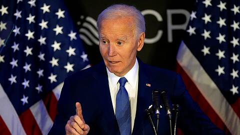 Biden kritisiert die Regierung seines Nachfolgers