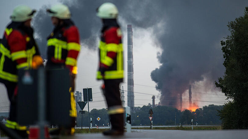 Auf dem Raffineriegelände in der Nähe von Ingolstadt hat sich in der Nacht eine Explosion ereignet.