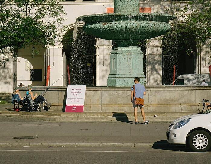 Die Bilder von den Brunnen-Anglern von Käfer.