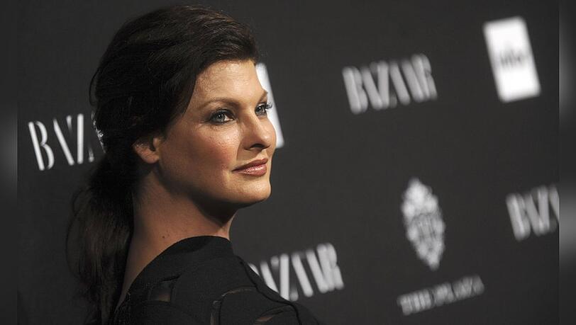 Linda Evangelista trauert auf Instagram.