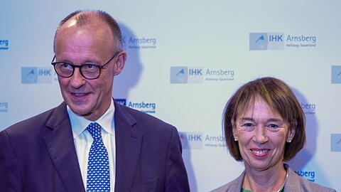 Bundeskanzler Friedrich Merz (CDU) und seine Frau Charlotte (Archivfoto)