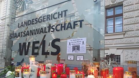 Der Tod von Lisa-Maria Kellermayr, die zuletzt wegen Morddrohungen aus der Impfgegner-Szene ihre Praxis schloss, hat tiefe Betroffenheit ausgelöst.