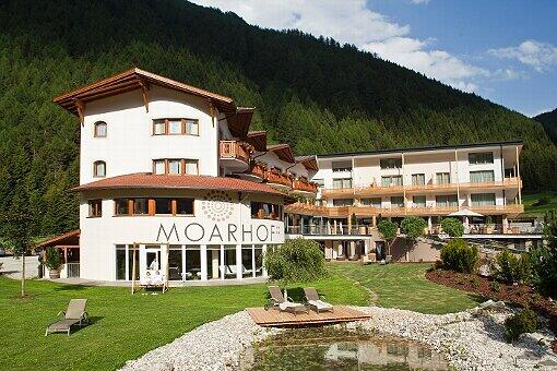 Sonnenverwöhnt: der Moarhof**** in Vals in Südtirol.