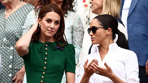 Herzogin Kate und Herzogin Meghan sollen sich nicht sonderlich gut verstehen. Wird es im Vorfeld der Krönung ein neues Drama geben?