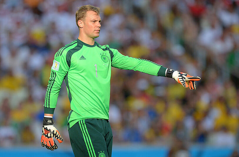 Manuel Neuer: Note 3. Gewohnt sicherer Rückhalt der DFB-Elf.
 Rettete schon in der 13. Minute gegen Atsu. Glänzende Parade auch gegen
Muntari (33.). Bei den Toren chancenlos