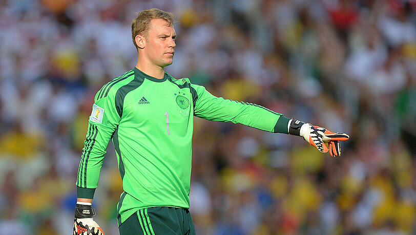 Manuel Neuer: Note 3. Gewohnt sicherer Rückhalt der DFB-Elf.
 Rettete schon in der 13. Minute gegen Atsu. Glänzende Parade auch gegen
Muntari (33.). Bei den Toren chancenlos