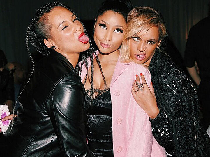 Gute Blödel-Laune dank Tidal? Alicia Keys, Nicki Minaj und Beyoncé (v. li.) bei der Vorstellung des Streamers in New York