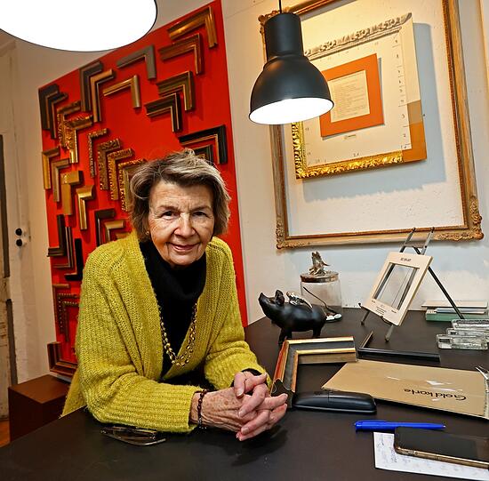 Stammkundin seit 50 Jahren: die Galeristin Margret Biedermann.