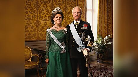 Die neuen Aufnahmen von K&ouml;nig Carl Gustaf und K&ouml;nigin Silvia entstanden auf Schloss Drottningholm.
