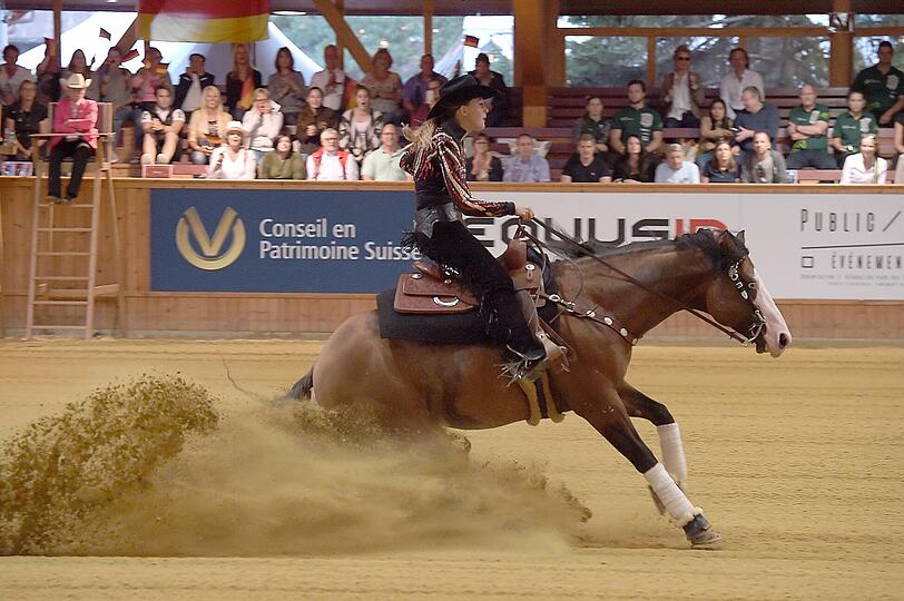 Auf ihrem Quarter-Horse "Gotta Nifty Gun" holt Gina Schumacher 224 Punkte