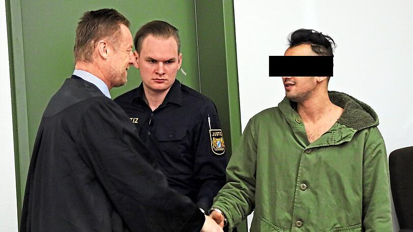 Der Angeklagte mit seinem Anwalt Andreas Müller.