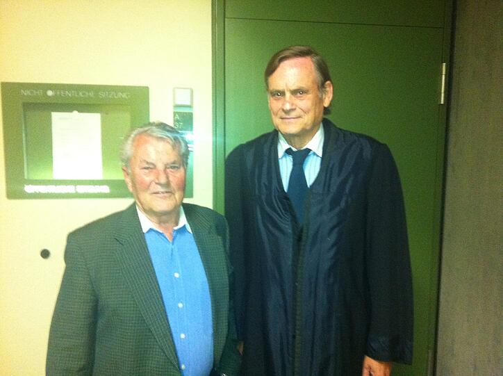 Anwalt Lutz Libbertz und der Bauer Rudolf M. (76).