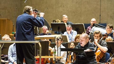 Mariss Jansons mit Thomas Quasthoff und dem Symphonieorchester des Bayerischen Rundfunks bei einer Probe im Herkulesssaal.