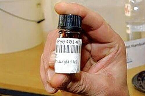 Sichergestellt: ein Fläschchen mit der Flüssigdroge &bdquo;Liquid Ecstasy&ldquo;, die auf der Basis von GBL hergestellt wird.