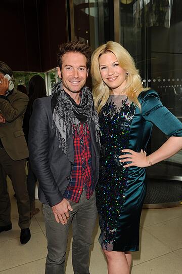 ...und Sky-Moderatorin Jessica Kastrop, hier im Bild mit Sebastian Höppner.