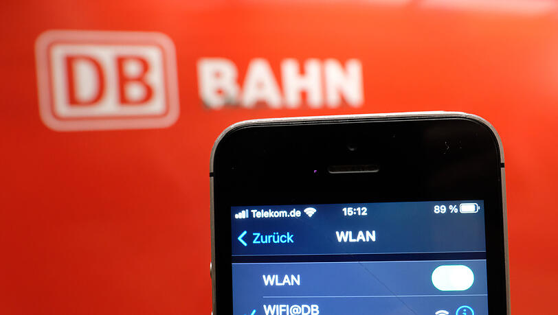 Bayern bleibt auch auf der Schiene deutlich hinter der Ankündigung von Markus Söder (CSU) zurück:  Der bayerische Ministerpräsident hatte 2018 angekündigt, sämtliche Busse und Bahnen in Bayern bis Ende 2020 mit WLAN auszustatten.
