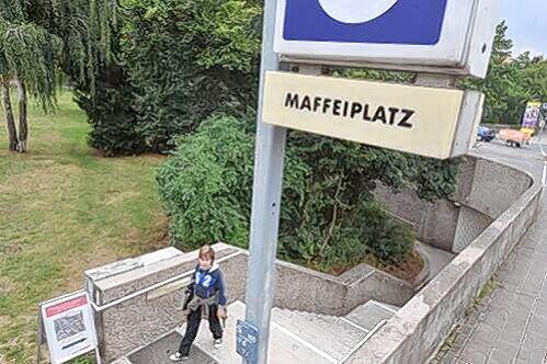 Am Maffeiplatz ist während der Bauzeit kein Zugang zur U-Bahn möglich. Die VAG setzt für die Anwohner Sonderbusse ein.
