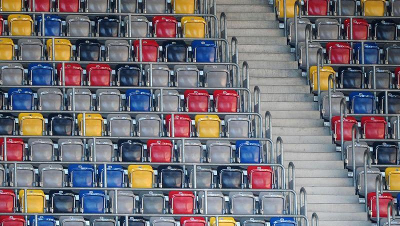 Die DFL will den Spielbetrieb in der Bundesliga und der 2. Liga vom kommenden Dienstag an bis zum 2. April unterbrechen. Die DFL will den Spielbetrieb in der Bundesliga und der 2. Liga vom kommenden Dienstag an bis zum 2. April unterbrechen.