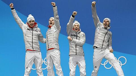 Vinzenz Geiger, Fabian Rießle, Eric Frenzel und Johannes Rydzek (l-r) wollen diese Saison auch wieder jubeln.