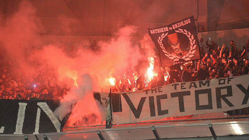 Vor der Partie Lyon gegen Besiktas spielten sich irre Szenen ab. Die Bilder.