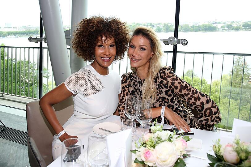 Marie Amiere und Yasmina Filali-Helmer