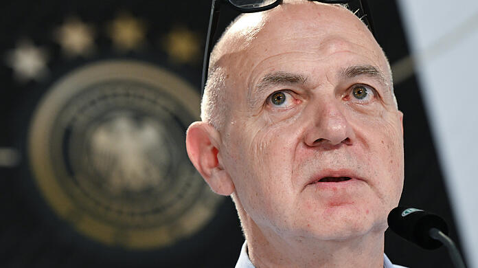 "Es gibt einige Dinge, die mich in letzter Zeit bei der Fifa irritiert und verstört haben", sagt DFB-Präsident Bernd Neuendorf.