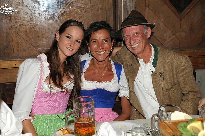 Ebenfalls mit von der Partie und sichtlich gut gelaunt: Willy und Sonia Bogner mit Tochter Florinda.