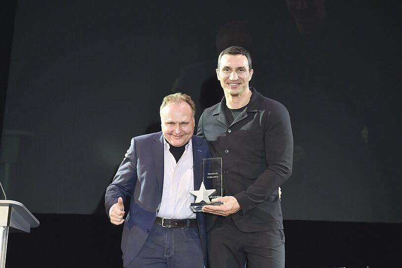 Prof. Dr. Martin Balle (AZ Verleger) und Wladimir Klitschko