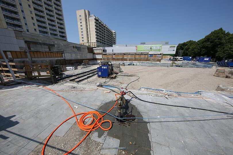Außenrum ist noch Baustelle: Am Donnerstag eröffnet das Forum Schwanthalerhöhe offiziell seine Pforten.