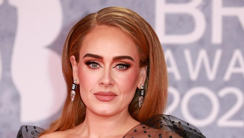 Adele bei einem Auftritt in London. Adele bei einem Auftritt in London.