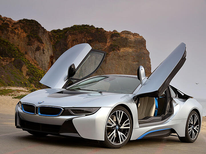 Elektrischer Flügeltürer: BMW i8