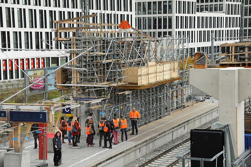 Der Ausbau der S-Bahn-Station Donnersberger Brücke geht voran.