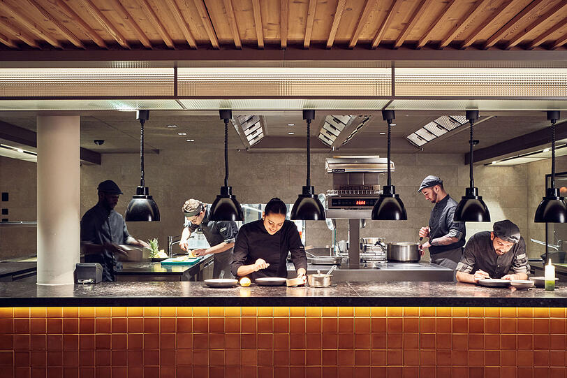 Slow-Food-Küche mit ihrem 7-Summit-Konzept.