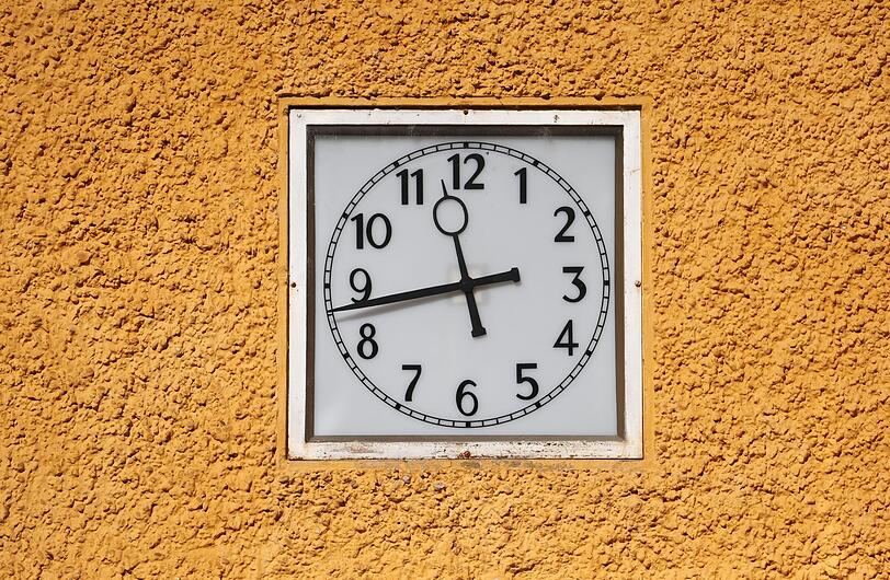 Antiquität: Aber auch diese Uhr funktioniert noch.