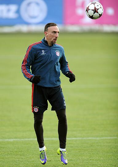 Der FC Bayern trainiert vor dem Spiel gegen Manchester City - die Bilder