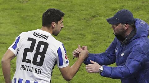 Willkommen zurück in der Bundesliga: Hertha-Coach Pal Dardai schickt Sami Khedira gegen Bayern auf's Feld.
