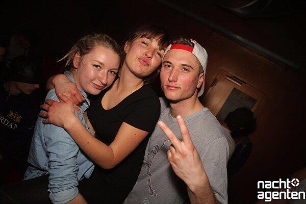 Mit House, Techno und Electro durch den Samstagabend im Ampere.
