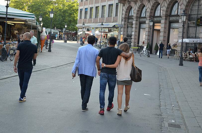 Alcantara beim FC Bayern: Thiago: Hier bummelt er mit Julia durch München - FC Bayern - Abendzeitung München